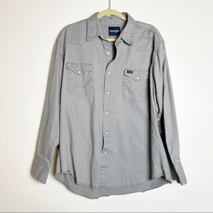 Wrangler gray pearl snap long sleeve shirt